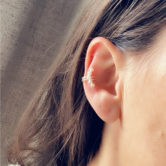 Sterling Silver Pearl Ear Cuff - Picture 4 of 9